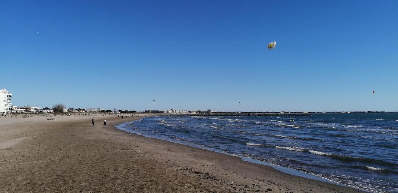 Grau Du Roi T2 Calme, Acces Plage + Parking Le Grau-du-Roi Eksteriør billede